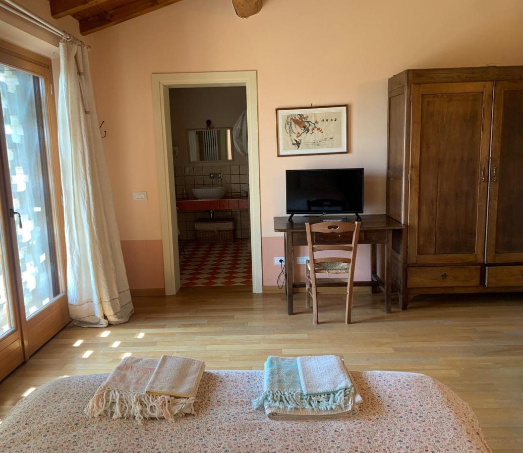 Agriturismo Il Filare Neviano degli Arduini Buitenkant foto